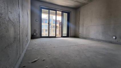 北京扬州玥珑湖3室3厅123.74平中楼层/共8层