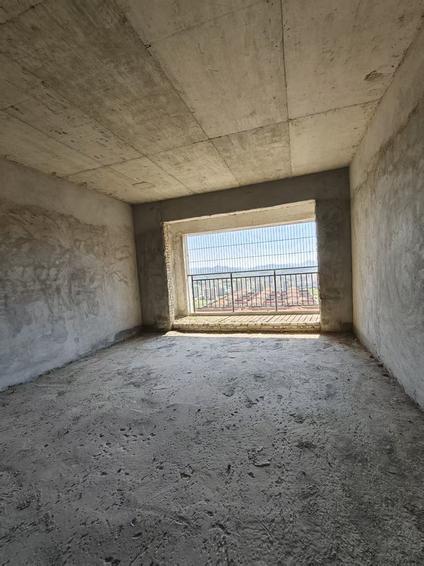 汕尾华富花园4室2厅151平中楼层/共24层