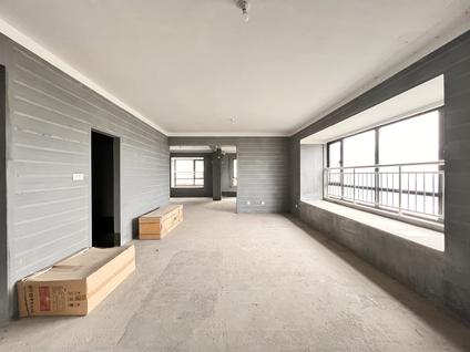 北京万固西江月4室2厅118平中楼层/共13层