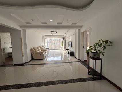 北京成山御苑3室1厅141平中楼层/共5层