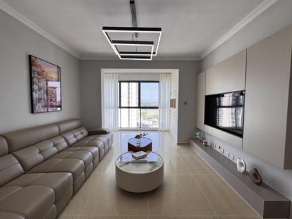 成都十方国际2室2厅80平中楼层/共18层