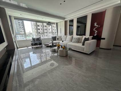 威海蓝星万象城3室2厅130平低楼层/共11层