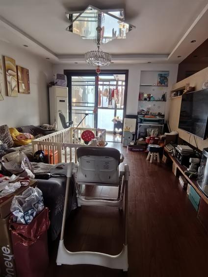 北京鸿益千秋3室3厅128平中楼层/共17层