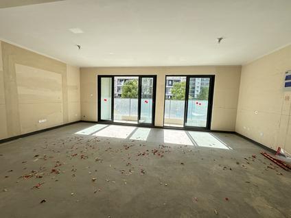 扬州中央公园4室2厅143平中楼层/共10层