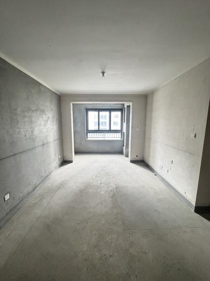 北京中远金麟府3室2厅100平低楼层/共28层