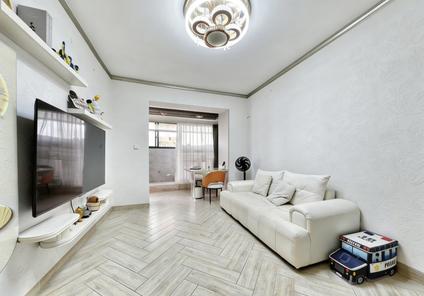 北京海阔天空国瑞城(爵仕苑)3室2厅51平低楼层/共33层