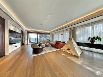 北京天鹅湖花园(一期)6室2厅374.65平中楼层/共42层