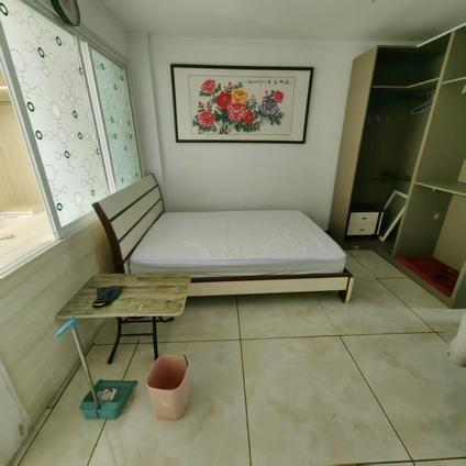 北京凤凰小区(凤凰湖B区)1室1厅62平底层/共7层