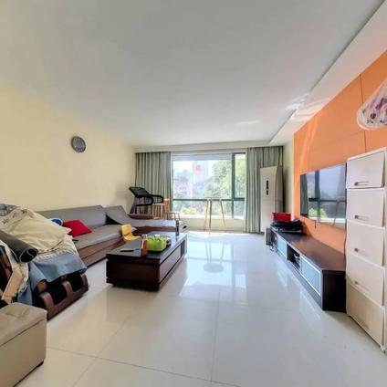 上海仕嘉名苑3室2厅144平中楼层/共12层