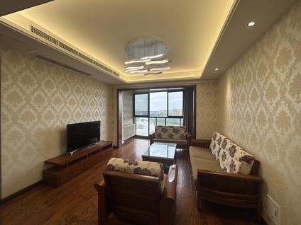 成都十方国际3室2厅95平中楼层/共32层