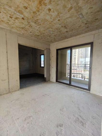 北京新城和樾5室2厅144平中楼层/共31层