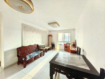 北京新城佳苑3室2厅90平高楼层/共11层