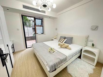 上海鸿宝一村(南区)1室1厅41平底层/共6层