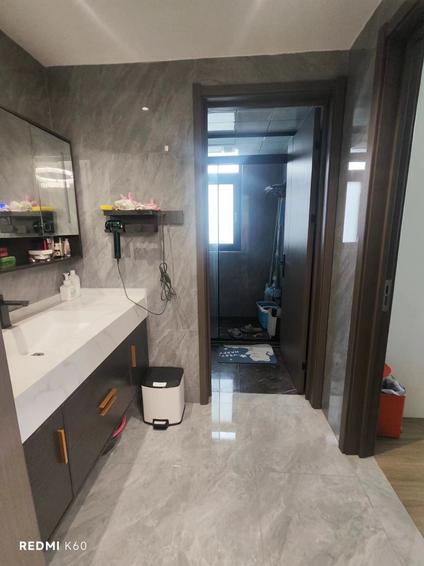 扬州宝雅新天地3室2厅128平中楼层/共30层