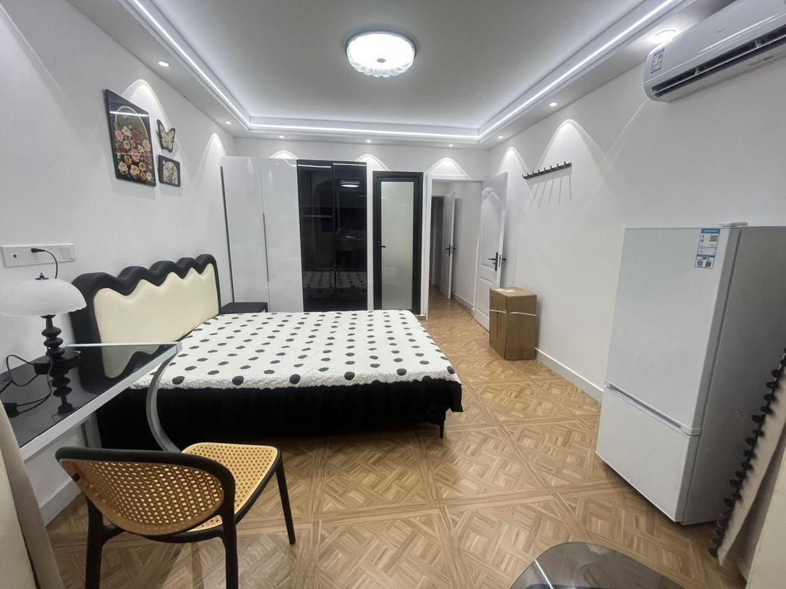 合租·金海华城华美新苑