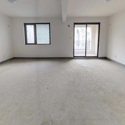 北京世茂御龙湾4室2厅160.61平中楼层/共6层