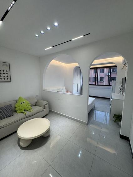 浦东御桥合租 万科海上传奇(御桥河滨苑)1室1厅/28平/中楼层