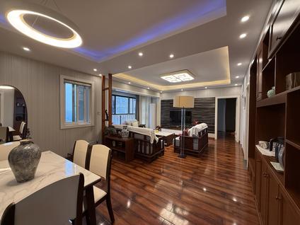 成都十方国际3室2厅108.88平中楼层/共33层