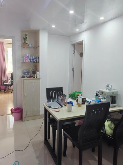 北京鹏裕苑1室2厅60平低楼层/共16层