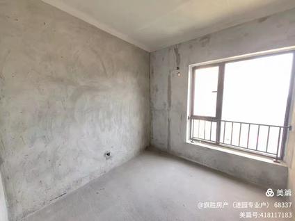 眉山万景进园3室2厅90平中楼层/共32层
