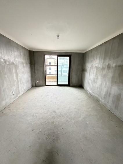 北京佳源世纪天城5室2厅175平高楼层/共8层